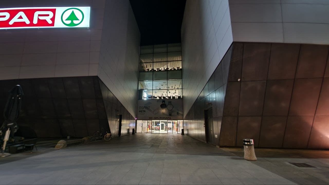 Bitomat u Trgovačkom Centru Portanova u Osijeku, broj fotografije 4
